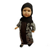 Speel, leer en groei met Amina bruin beige van Colourful Goodies - Inclusiviteit in elk detail.