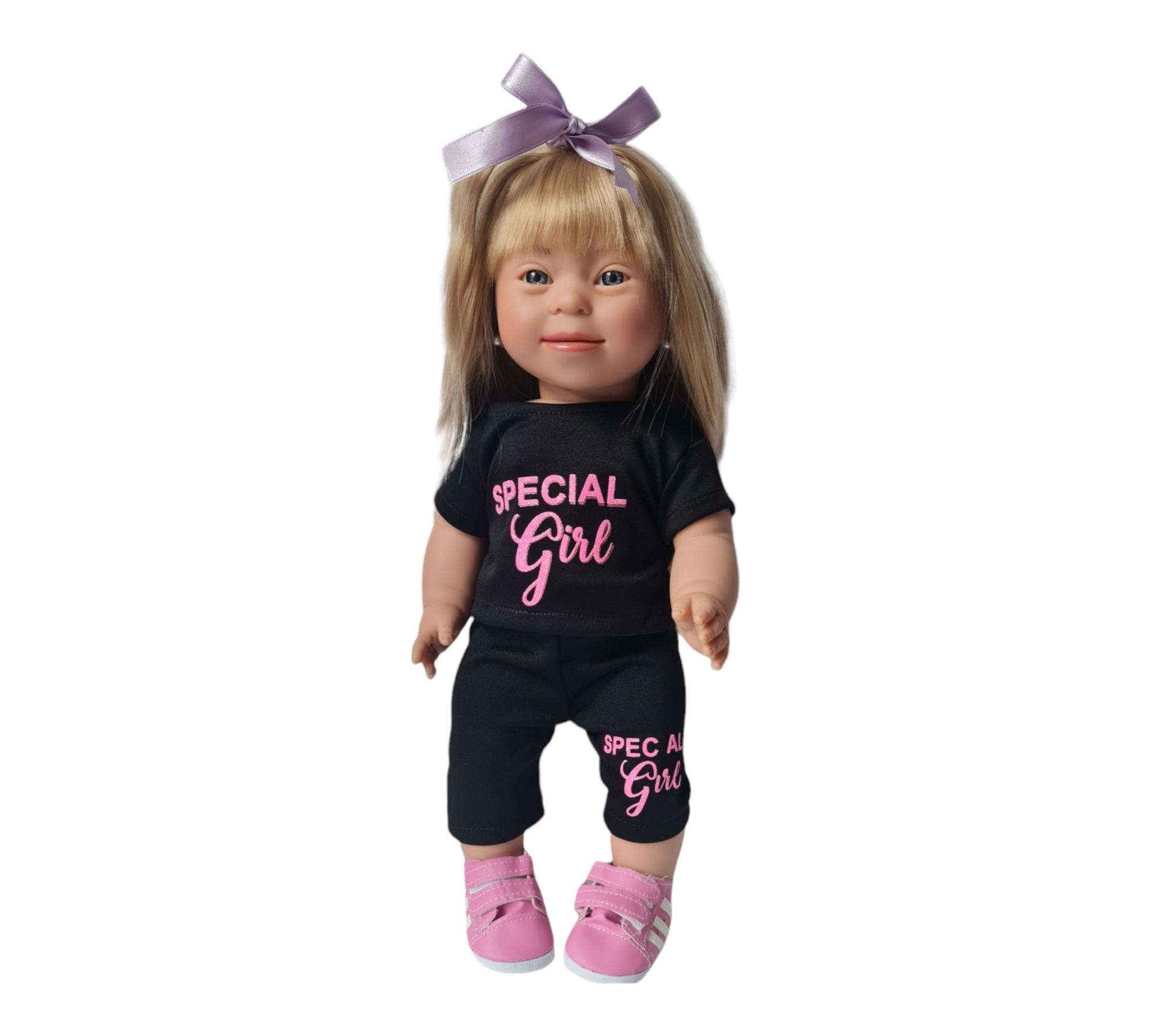 Speel, leer en groei met Romy special girl van Colourful Goodies - Inclusiviteit in elk detail.