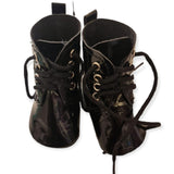 Speel, leer en groei met Zwarte Schoenen van Colourful Goodies - Inclusiviteit in elk detail.
