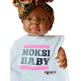 Speel, leer en groei met Moksi Baby roze van Colourful Goodies - Inclusiviteit in elk detail.