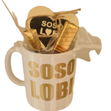 Speel, leer en groei met So So Lobi Mok van Colourful Goodies - Inclusiviteit in elk detail.