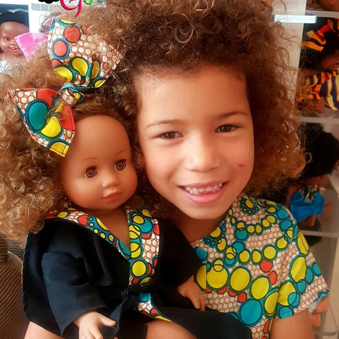 Curly Pop met een blij kind bij Colourful Goodies