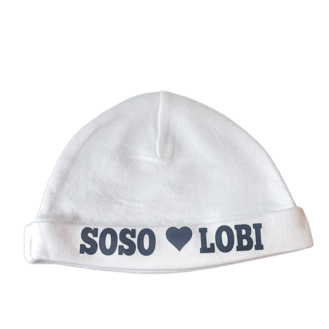 Speel, leer en groei met Mutsje So So Lobi van Colourful Goodies - Inclusiviteit in elk detail.