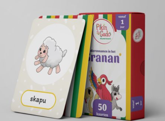 Speel, leer en groei met Speelkaarten woorden van Colourful Goodies - Inclusiviteit in elk detail.